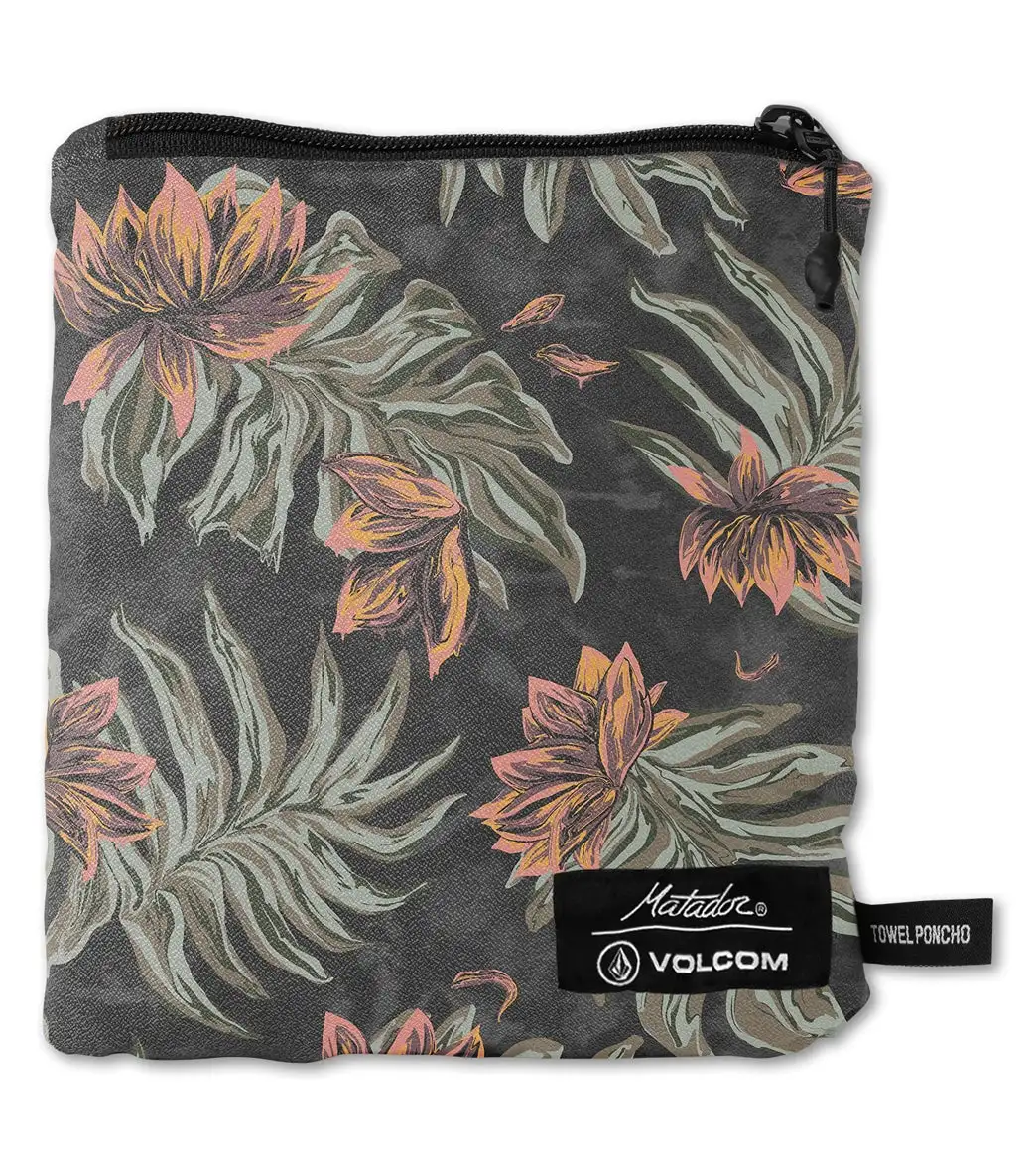 Volcom Men's Packable Changing Poncho - Image 3